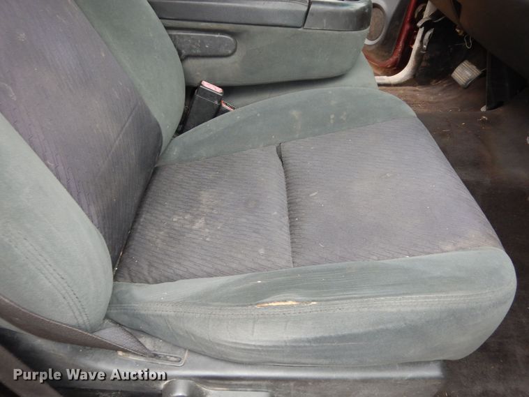 image for item DI6971 2009 GMC Sierra 2500HD  Ext. Cab flatbed pickup truck