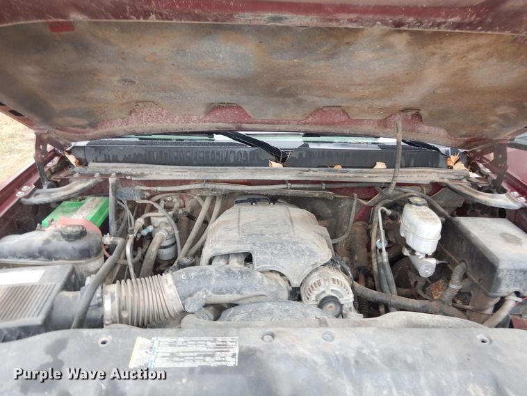 image for item DI6971 2009 GMC Sierra 2500HD  Ext. Cab flatbed pickup truck