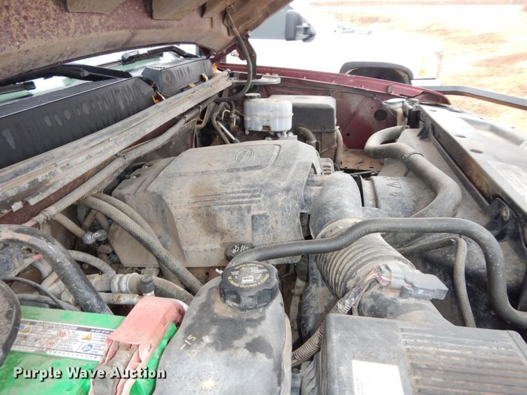 image for item DI6971 2009 GMC Sierra 2500HD  Ext. Cab flatbed pickup truck