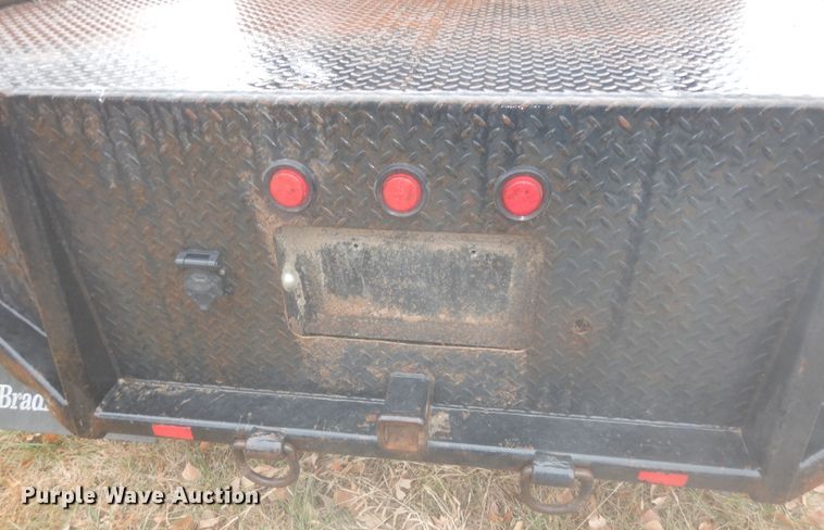 image for item DI6971 2009 GMC Sierra 2500HD  Ext. Cab flatbed pickup truck