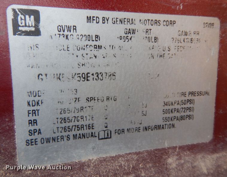 image for item DI6971 2009 GMC Sierra 2500HD  Ext. Cab flatbed pickup truck