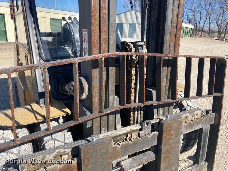 image for item DJ6142 Caterpillar GP50K  forklift