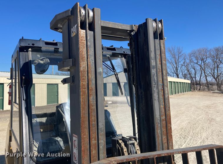 image for item DJ6142 Caterpillar GP50K  forklift