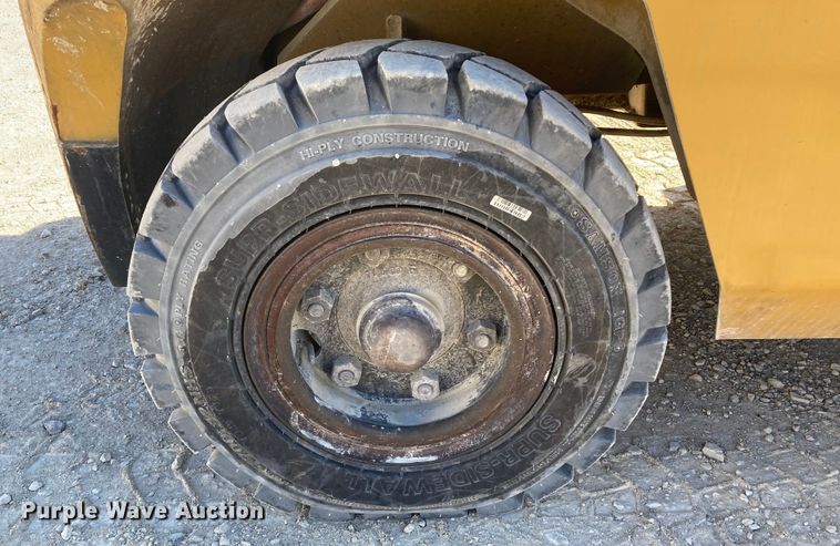 image for item DJ6142 Caterpillar GP50K  forklift