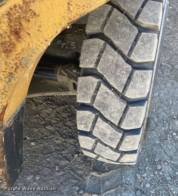 image for item DJ6142 Caterpillar GP50K  forklift