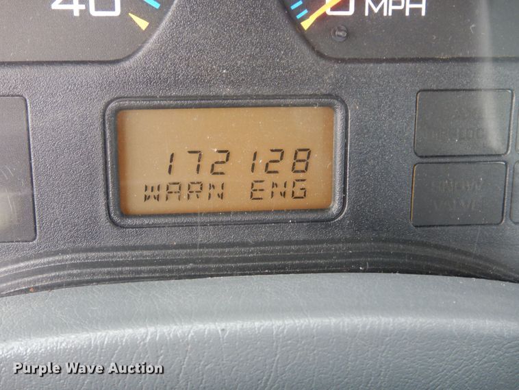 image for item DK7520 2005 International 4300  flatbed truck