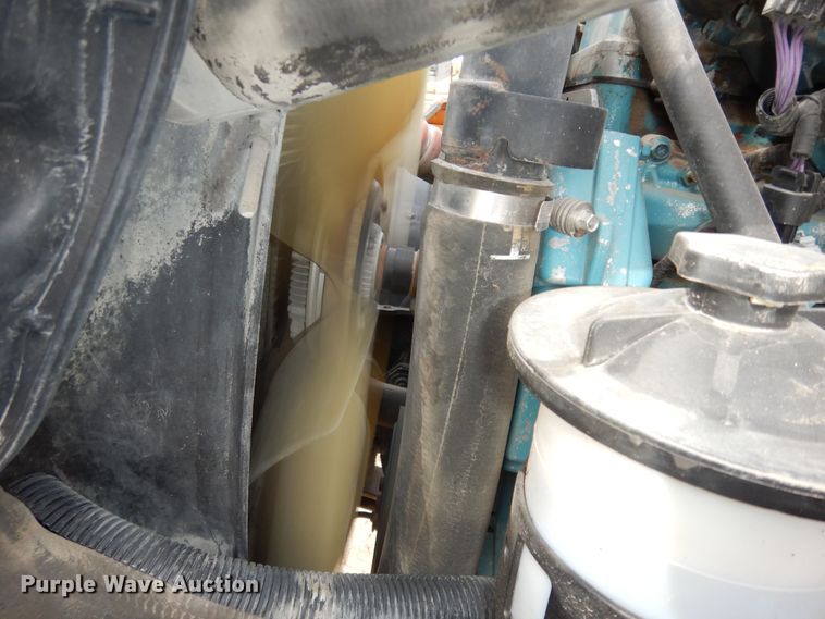 image for item DK7520 2005 International 4300  flatbed truck