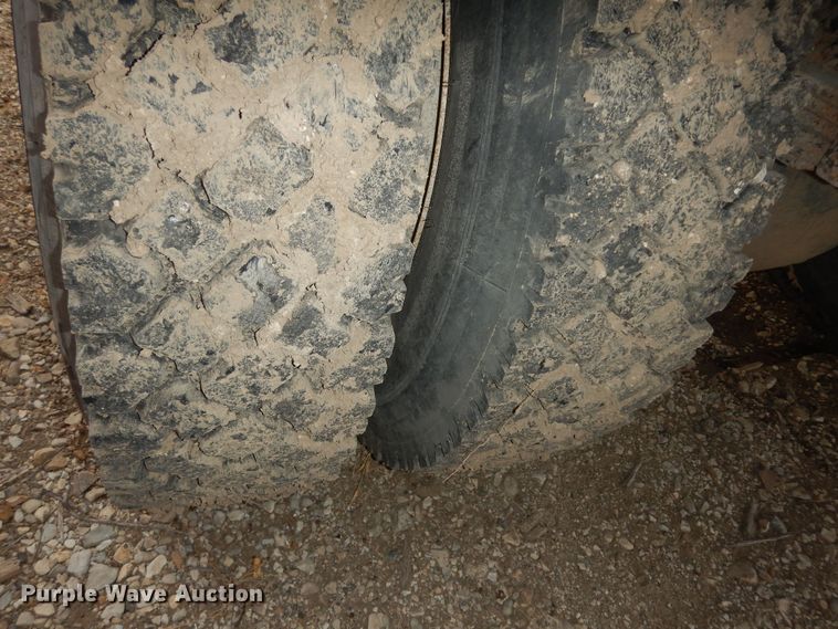 image for item DK7520 2005 International 4300  flatbed truck