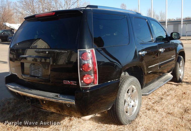 image for item DK7525 2008 GMC Yukon Denali  SUV