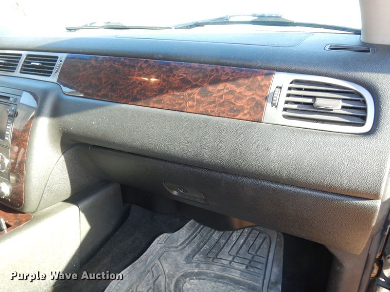 image for item DK7525 2008 GMC Yukon Denali  SUV