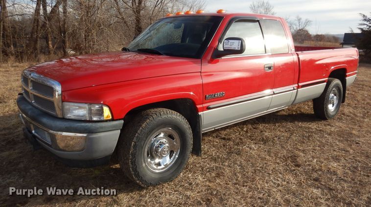 image for item DK7527 1999 Dodge Ram 2500  Quad Cab pickup truck