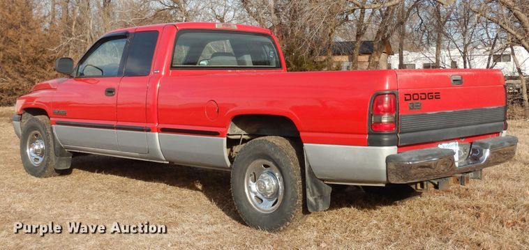 image for item DK7527 1999 Dodge Ram 2500  Quad Cab pickup truck