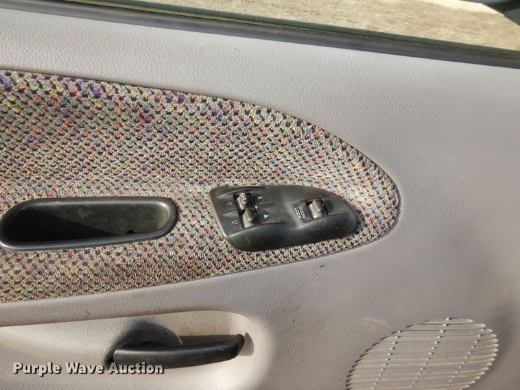 image for item DK7527 1999 Dodge Ram 2500  Quad Cab pickup truck