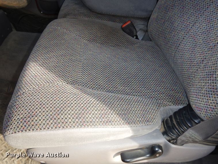 image for item DK7527 1999 Dodge Ram 2500  Quad Cab pickup truck