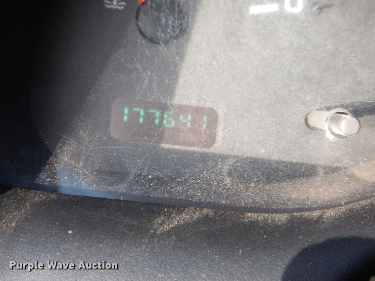 image for item DK7527 1999 Dodge Ram 2500  Quad Cab pickup truck