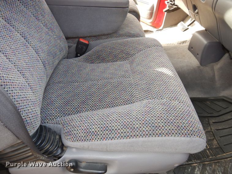 image for item DK7527 1999 Dodge Ram 2500  Quad Cab pickup truck