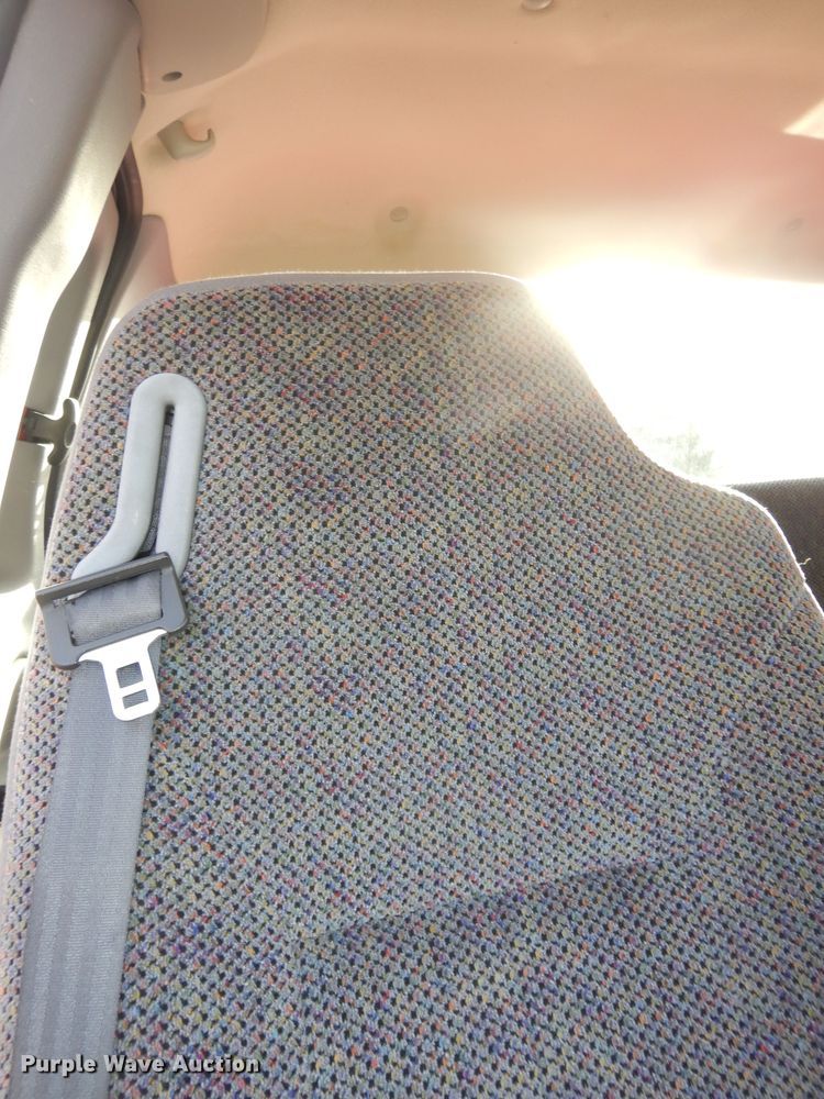 image for item DK7527 1999 Dodge Ram 2500  Quad Cab pickup truck