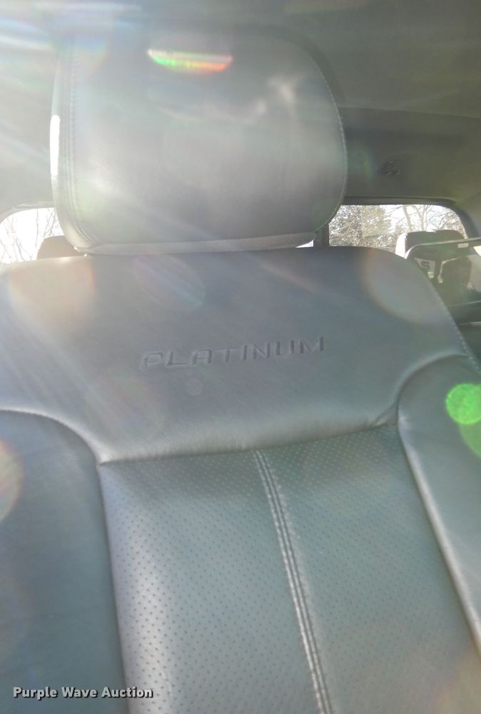 image for item DK7531 2013 Ford F250 Super Duty Lariat  Crew Cab pickup truck