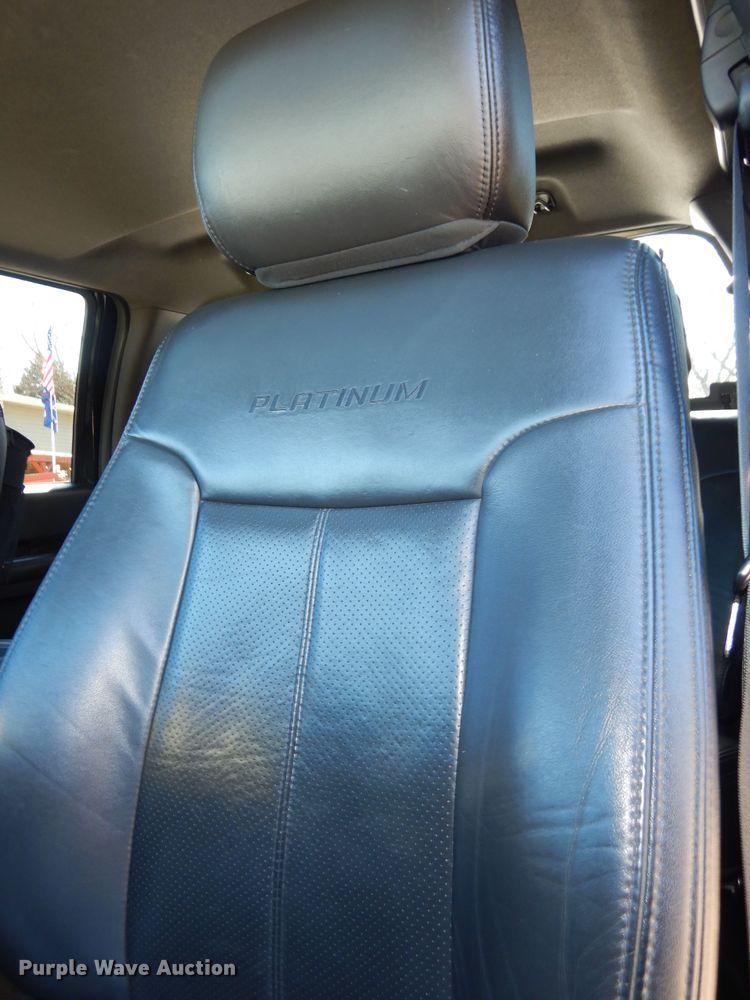 image for item DK7531 2013 Ford F250 Super Duty Lariat  Crew Cab pickup truck