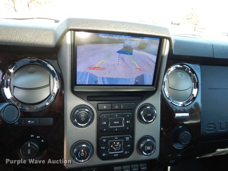 image for item DK7531 2013 Ford F250 Super Duty Lariat  Crew Cab pickup truck