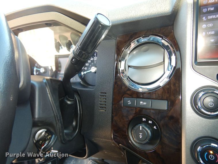 image for item DK7531 2013 Ford F250 Super Duty Lariat  Crew Cab pickup truck