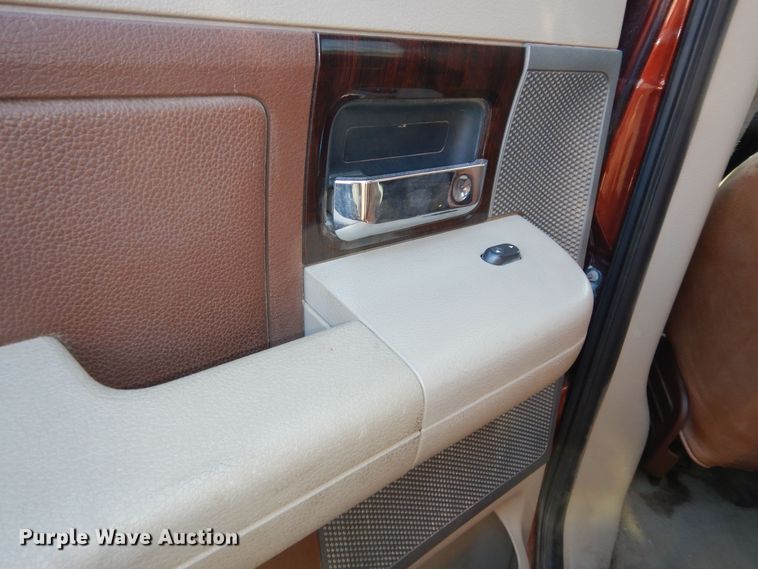 image for item DK7532 2006 Ford F150 King Ranch  SuperCrew pickup truck