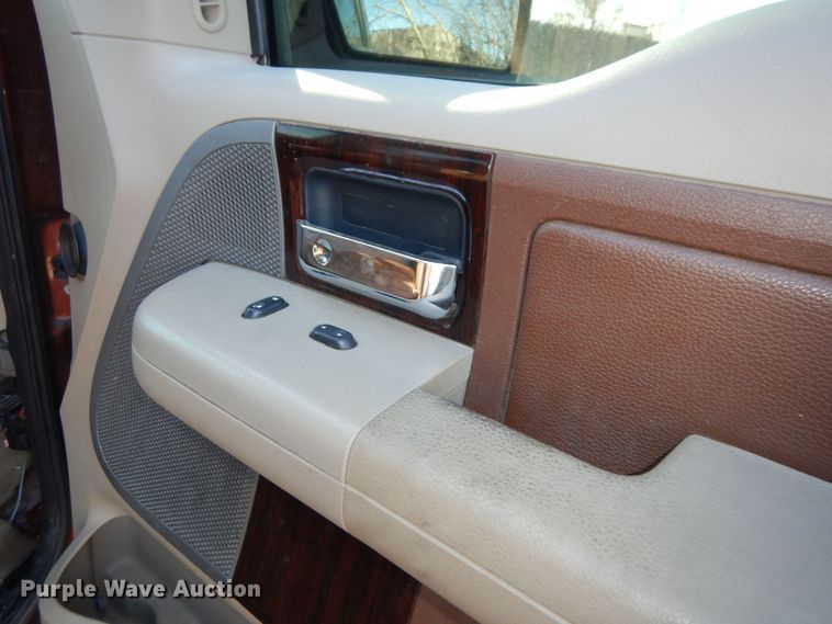 image for item DK7532 2006 Ford F150 King Ranch  SuperCrew pickup truck