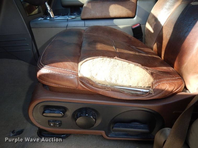 image for item DK7532 2006 Ford F150 King Ranch  SuperCrew pickup truck