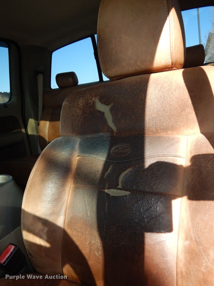 image for item DK7532 2006 Ford F150 King Ranch  SuperCrew pickup truck