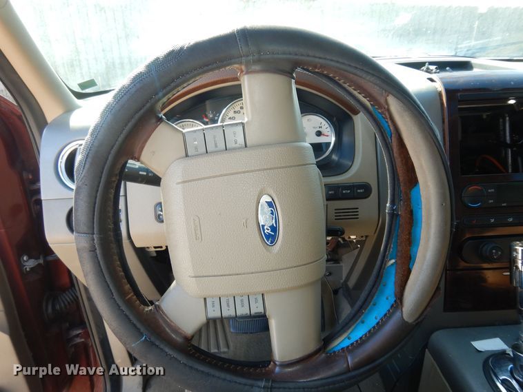 image for item DK7532 2006 Ford F150 King Ranch  SuperCrew pickup truck