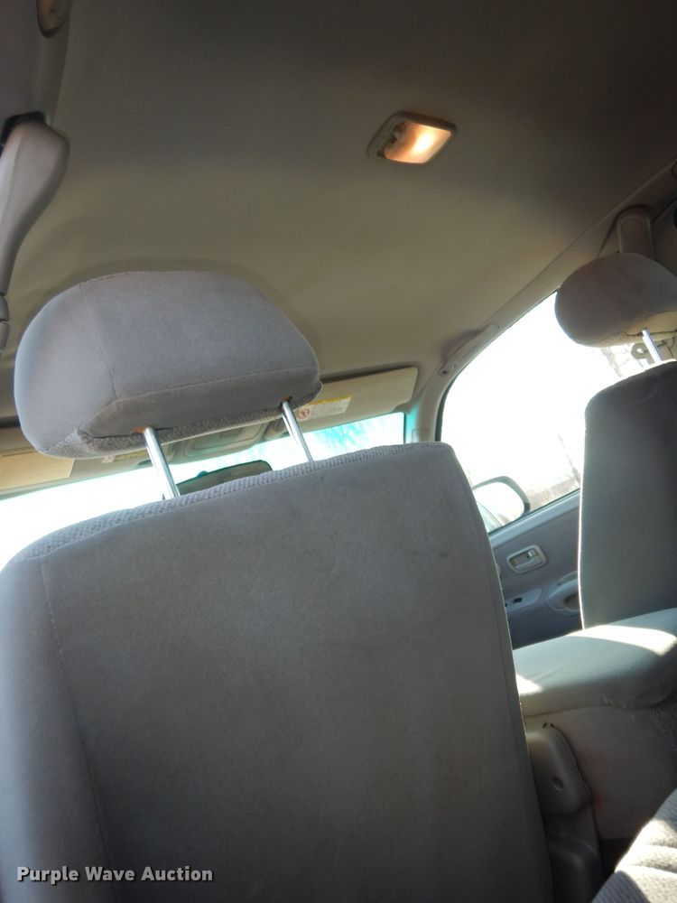 image for item DK7577 2002 Toyota Tundra SR5  Access Cab pickup truck