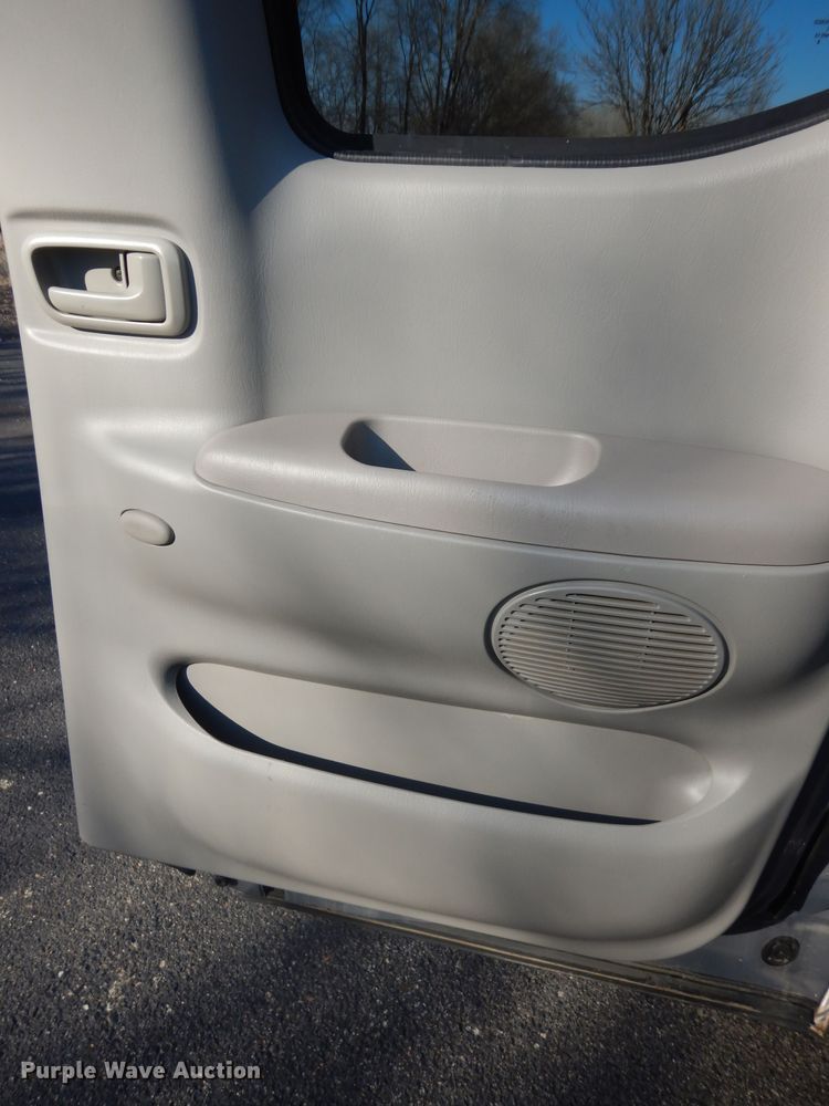 image for item DK7577 2002 Toyota Tundra SR5  Access Cab pickup truck