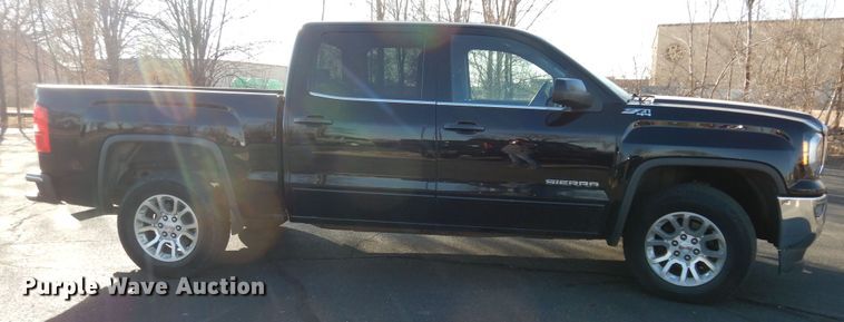 image for item DK7578 2017 GMC Sierra 1500  Crew Cab pickup truck