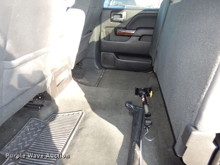 image for item DK7578 2017 GMC Sierra 1500  Crew Cab pickup truck