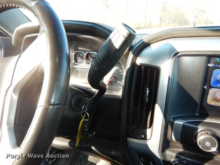 image for item DK7578 2017 GMC Sierra 1500  Crew Cab pickup truck