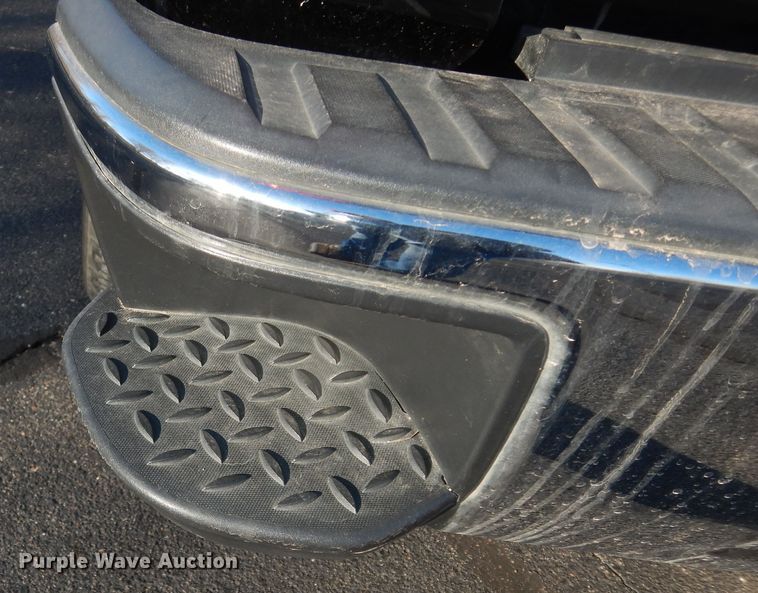 image for item DK7578 2017 GMC Sierra 1500  Crew Cab pickup truck