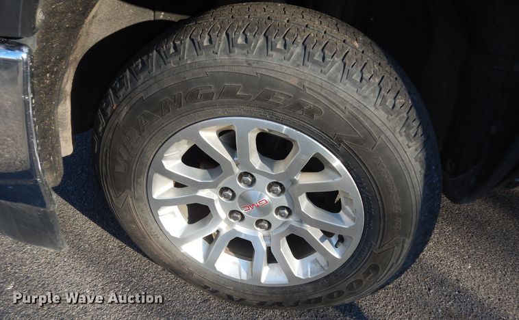 image for item DK7578 2017 GMC Sierra 1500  Crew Cab pickup truck