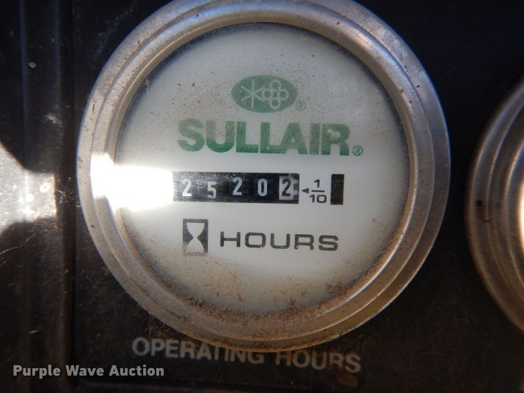 image for item DK7581 2004 Sullair 185  air compressor