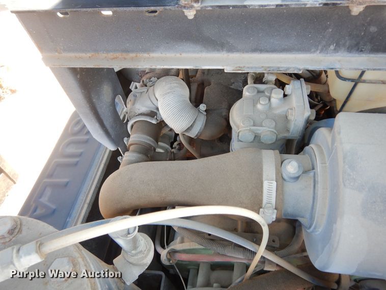 image for item DK7581 2004 Sullair 185  air compressor