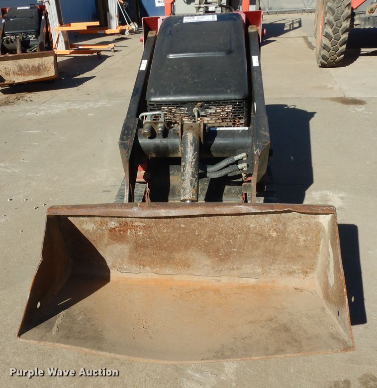 image for item DK7582 2014 Toro TX427  compact utility loader