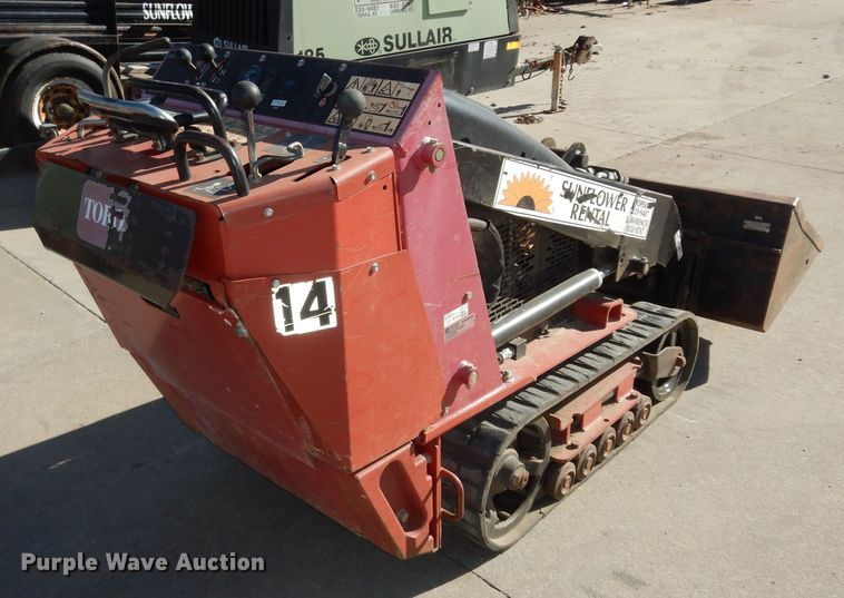 image for item DK7582 2014 Toro TX427  compact utility loader