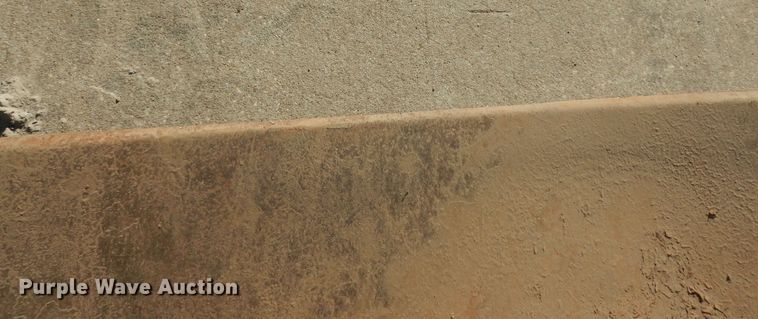 image for item DK7582 2014 Toro TX427  compact utility loader