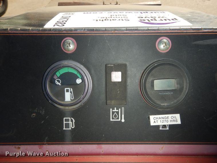 image for item DK7582 2014 Toro TX427  compact utility loader