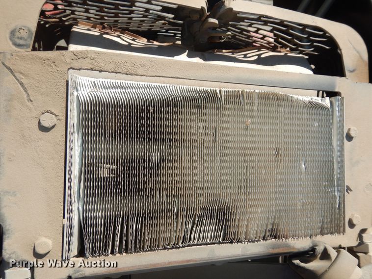 image for item DK7582 2014 Toro TX427  compact utility loader