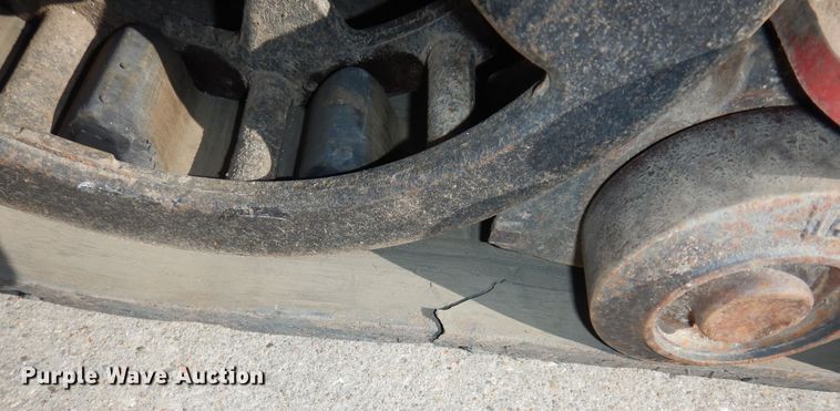 image for item DK7582 2014 Toro TX427  compact utility loader