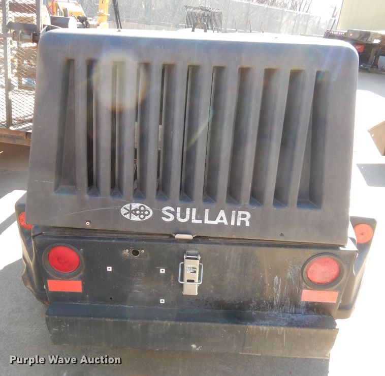image for item DK7583 2003 Sullair 185  air compressor