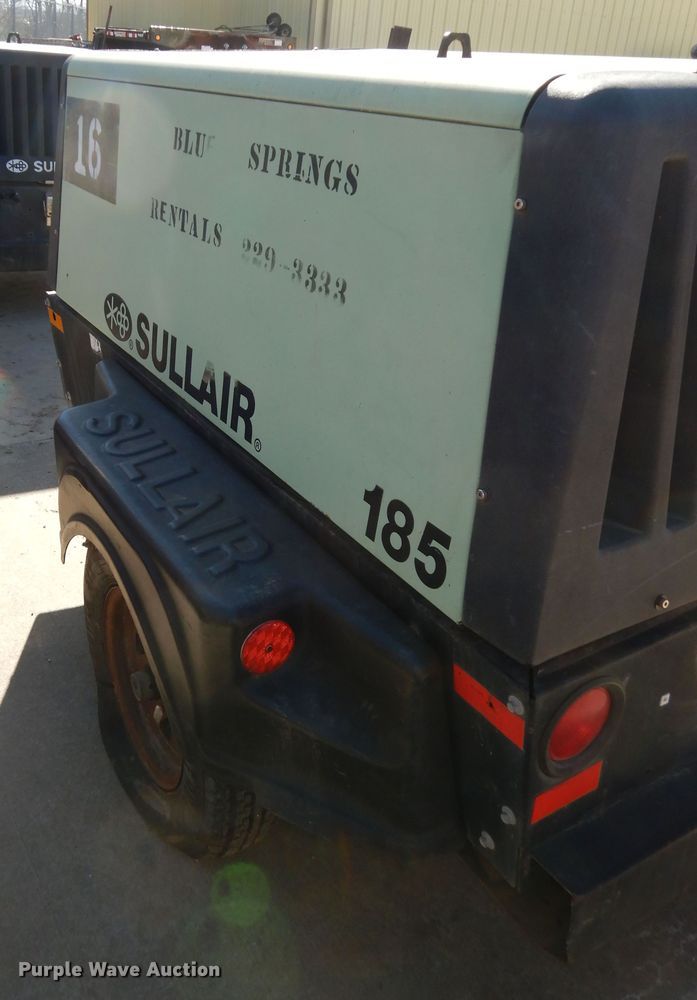 image for item DK7583 2003 Sullair 185  air compressor