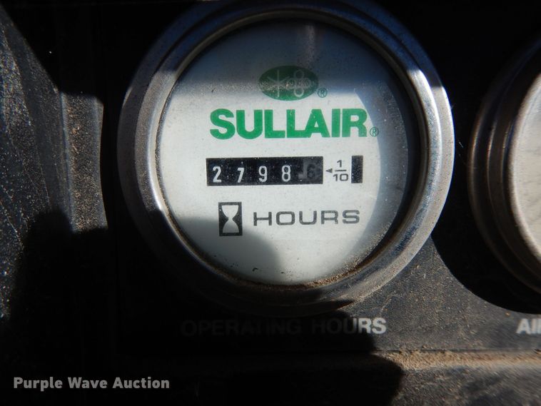 image for item DK7583 2003 Sullair 185  air compressor