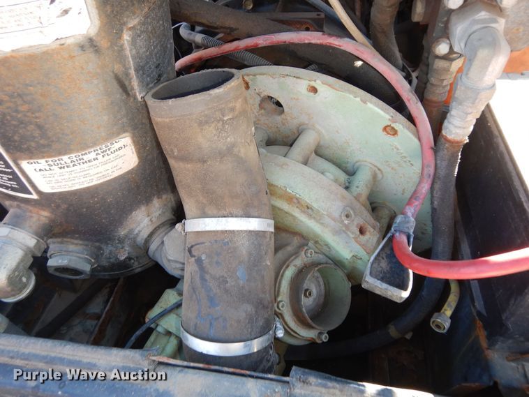 image for item DK7583 2003 Sullair 185  air compressor