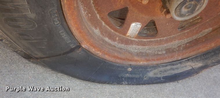 image for item DK7583 2003 Sullair 185  air compressor